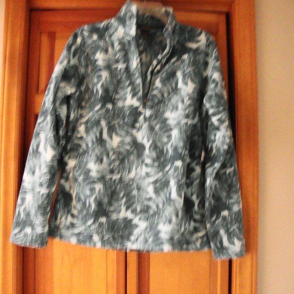 Eddie Bauer Jackets & Blazers - *PD* New Eddie Bauer Quest Fleece 1/4-Zip Seaspray leaf print pullover, size M